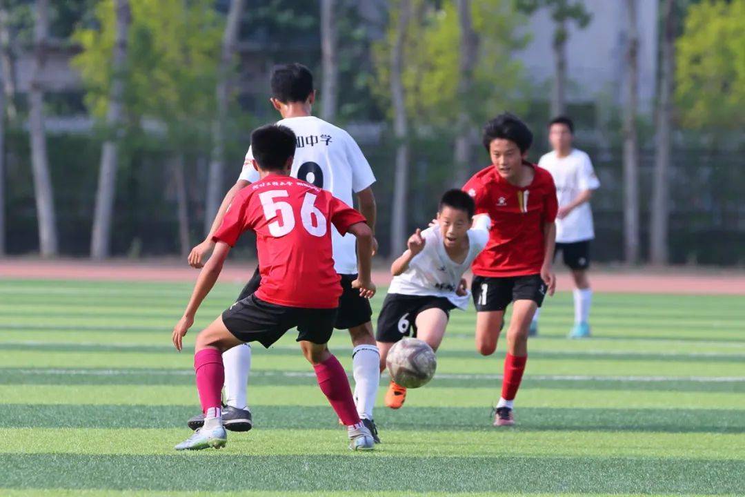 th为样本